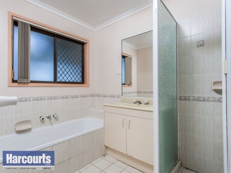 24 Willoughby Crescent, Springwood QLD 4127