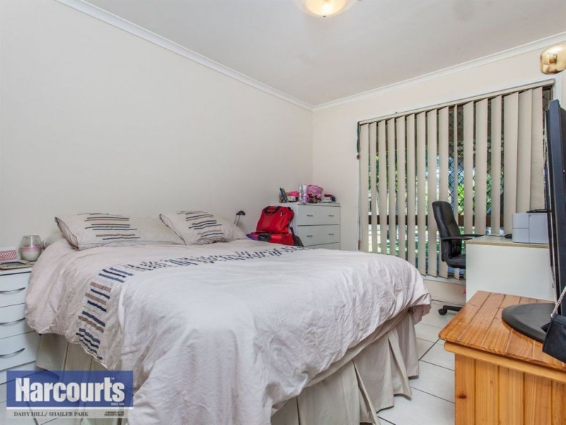 24 Willoughby Crescent, Springwood QLD 4127