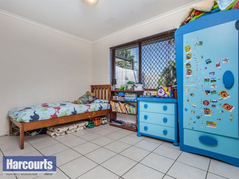 24 Willoughby Crescent, Springwood QLD 4127