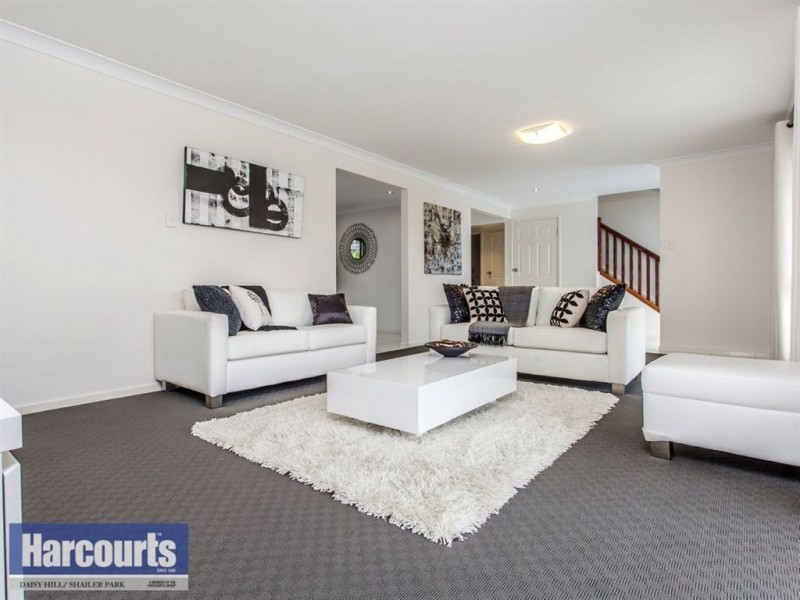 9 Ermington Street, Daisy Hill QLD 4127