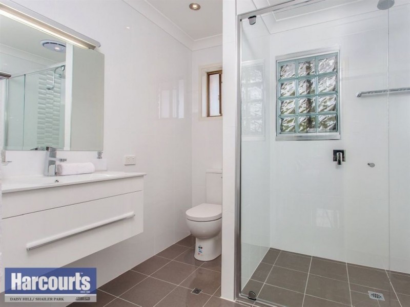 9 Ermington Street, Daisy Hill QLD 4127