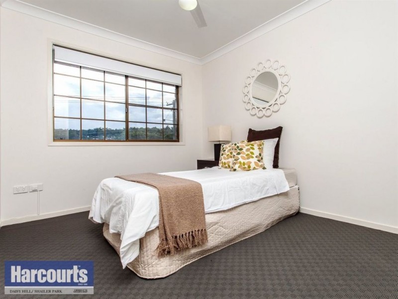 9 Ermington Street, Daisy Hill QLD 4127