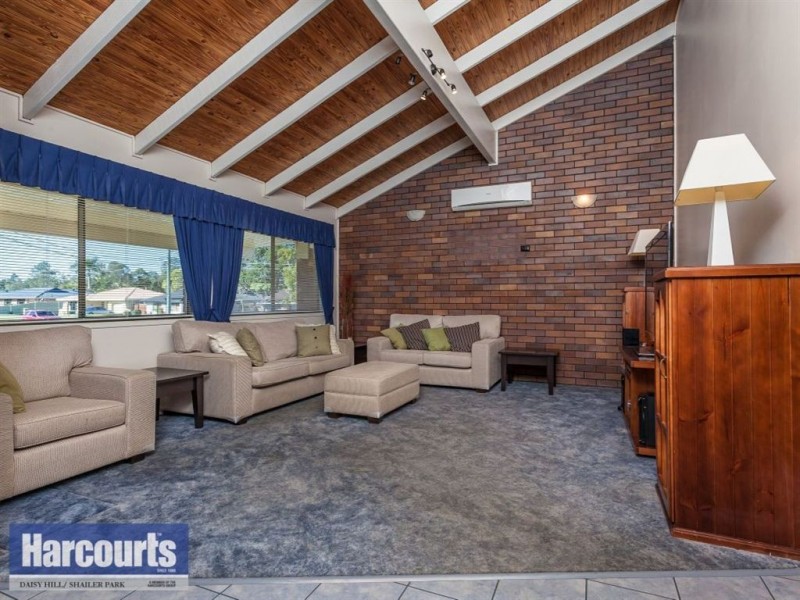 2 Elton Street, Daisy Hill QLD 4127