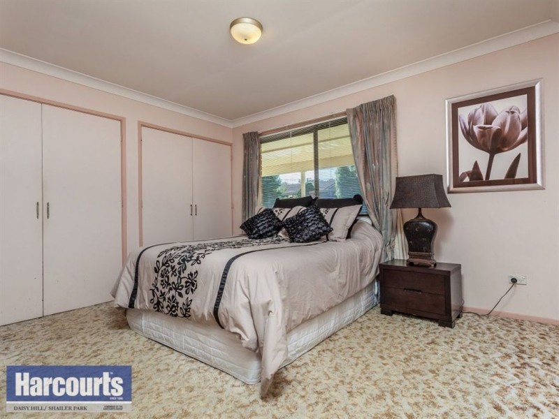 2 Elton Street, Daisy Hill QLD 4127