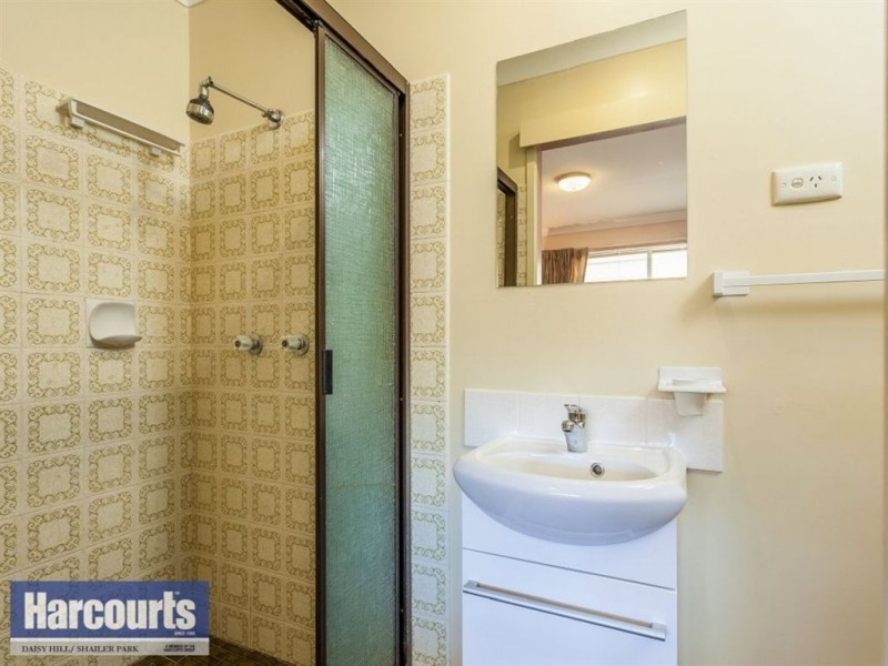 2 Elton Street, Daisy Hill QLD 4127