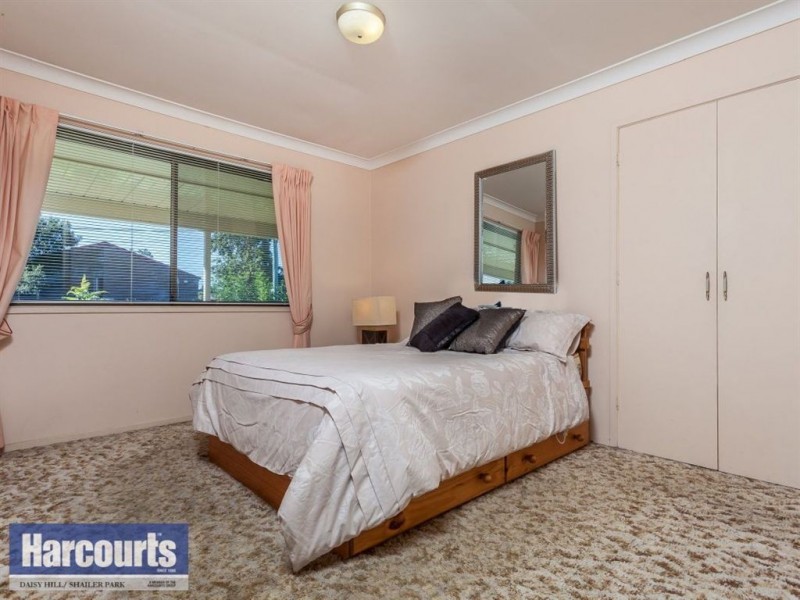 2 Elton Street, Daisy Hill QLD 4127