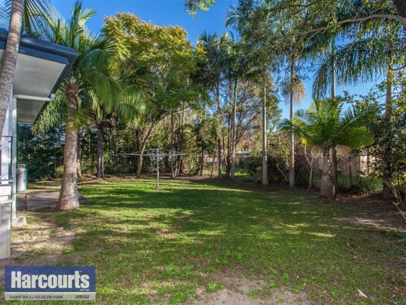 10 Bellis Street, Daisy Hill QLD 4127