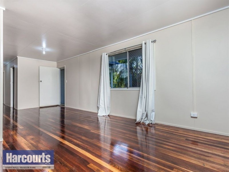 10 Bellis Street, Daisy Hill QLD 4127