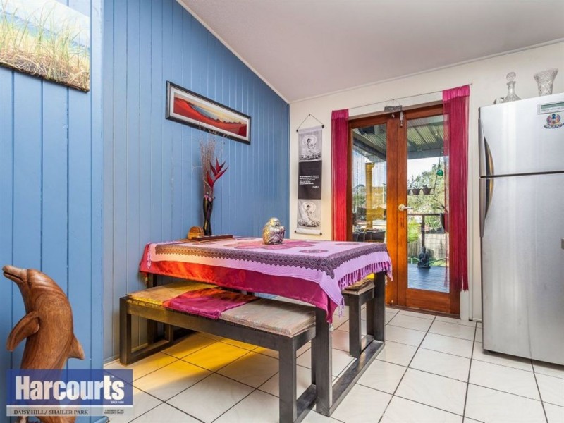 13 Hyacinth Street, Daisy Hill QLD 4127