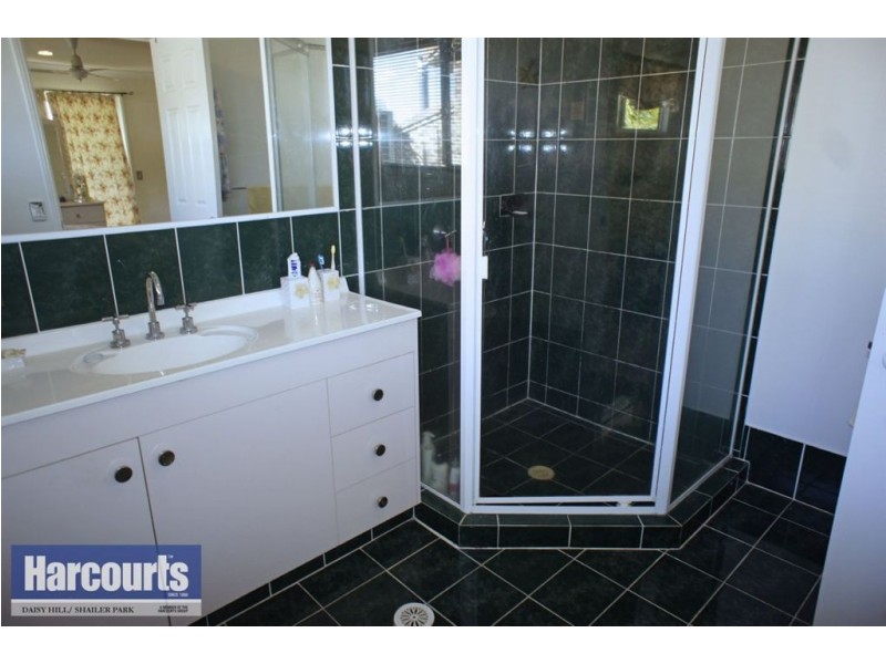 22 Chay Street, Shailer Park QLD 4128