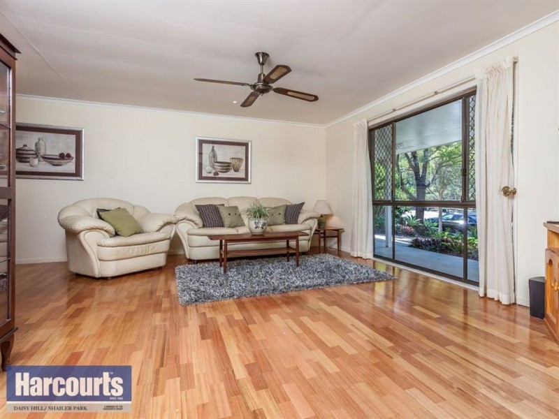 24 Raleigh Street, Springwood QLD 4127