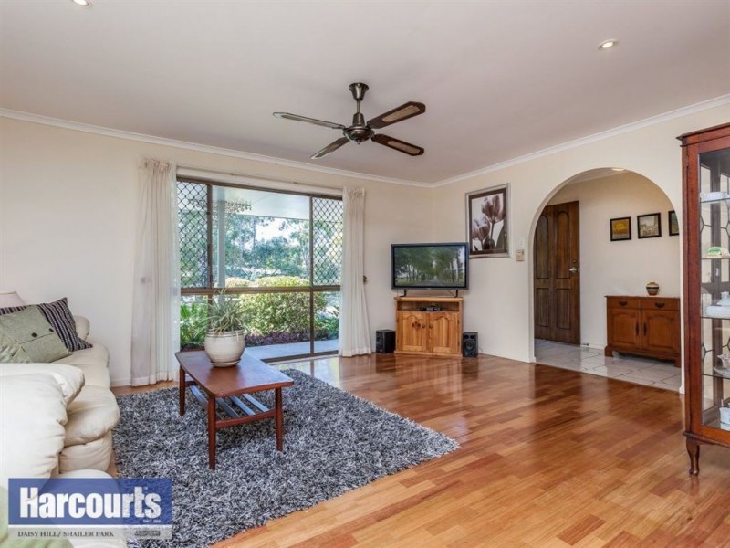 24 Raleigh Street, Springwood QLD 4127