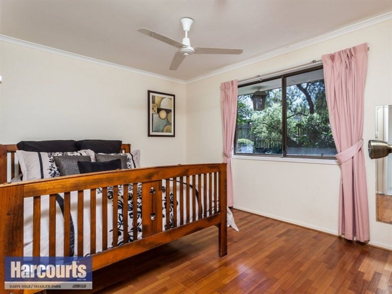 24 Raleigh Street, Springwood QLD 4127