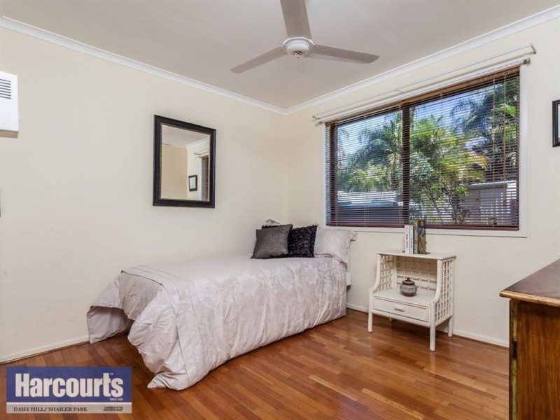 24 Raleigh Street, Springwood QLD 4127