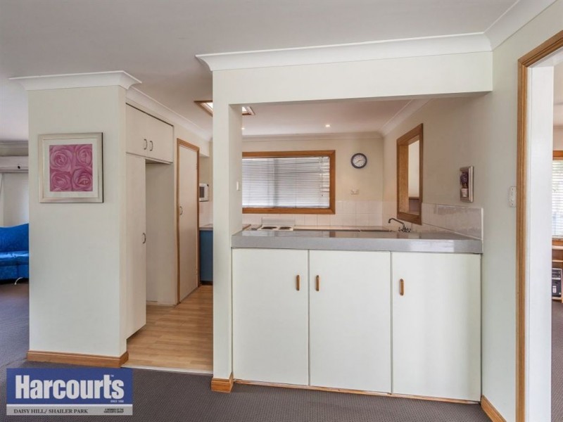 8 Carissa Street, Shailer Park QLD 4128