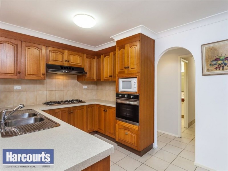 44 Plateau Drive, Springwood QLD 4127