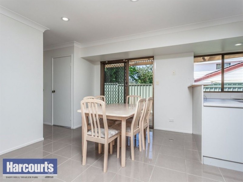 19 Village Drive, Daisy Hill QLD 4127