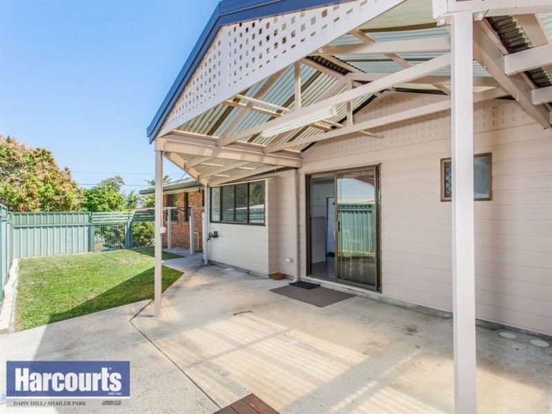 19 Village Drive, Daisy Hill QLD 4127