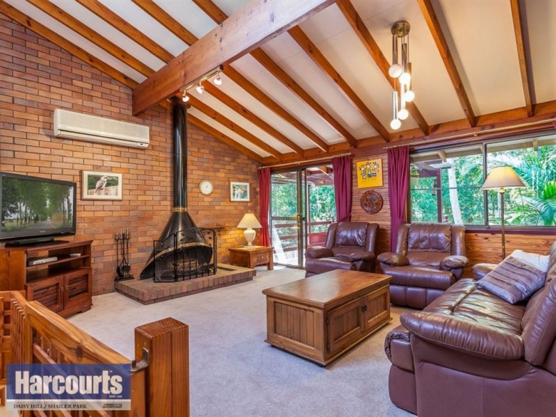 11 Forest Street, Daisy Hill QLD 4127