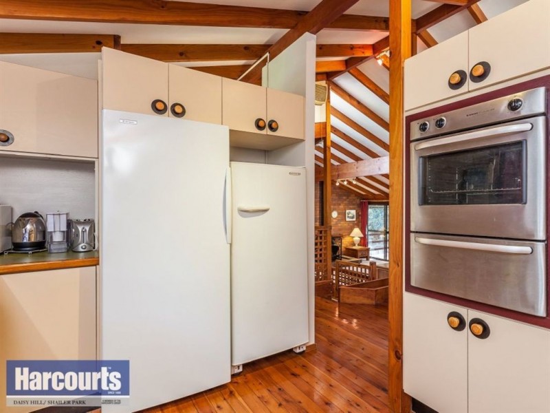 11 Forest Street, Daisy Hill QLD 4127