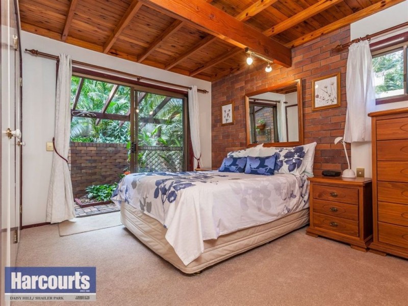 11 Forest Street, Daisy Hill QLD 4127