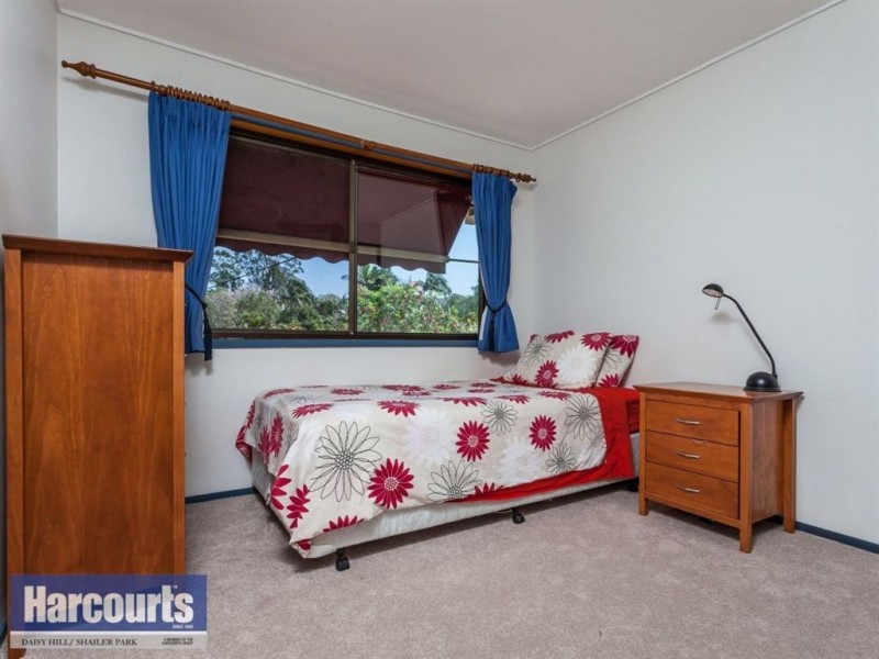 11 Forest Street, Daisy Hill QLD 4127