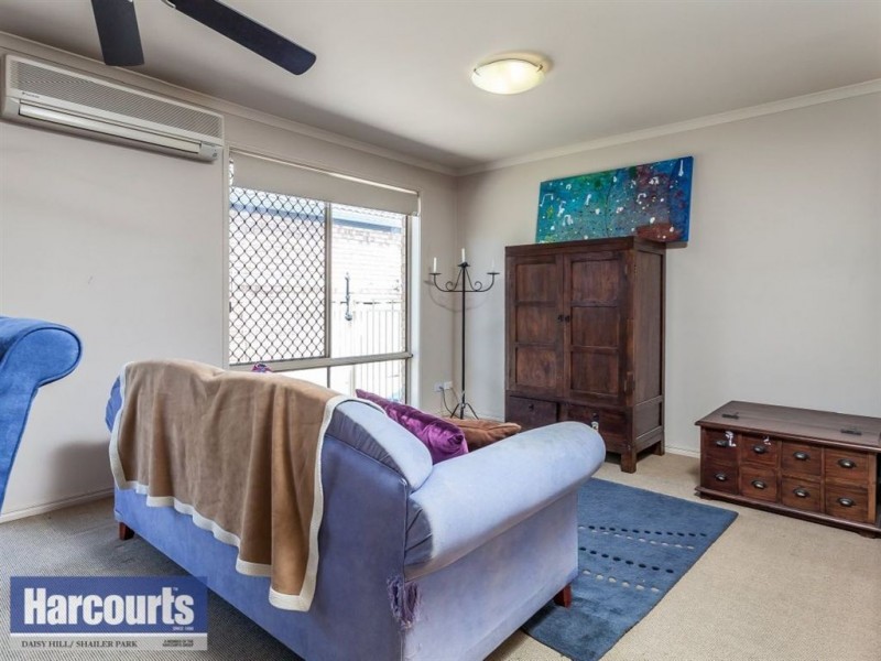 6 Links Avenue, Meadowbrook QLD 4131