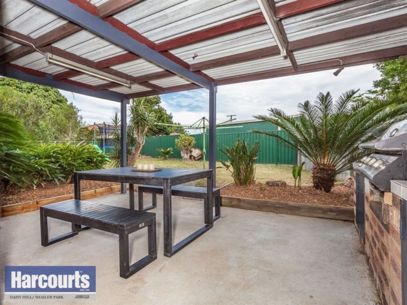32 Valencia Way, Slacks Creek QLD 4127