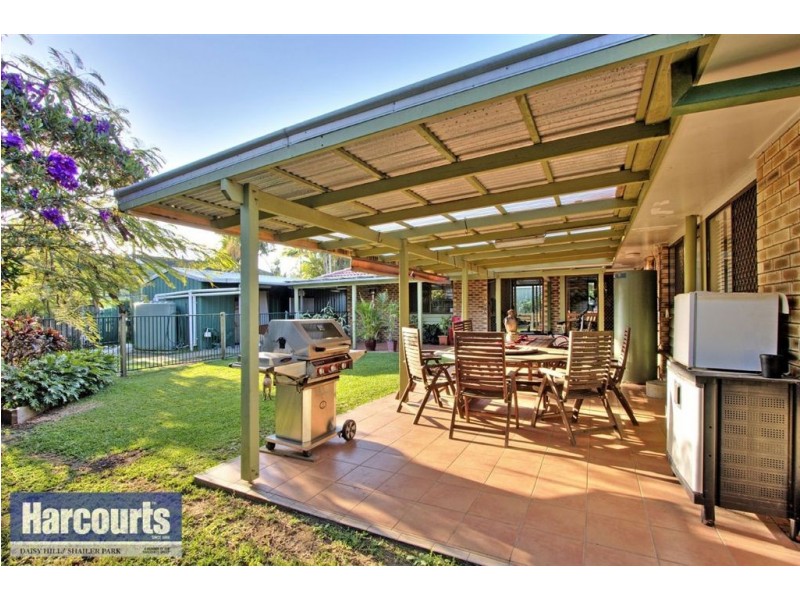 6 Caloola Drive, Springwood QLD 4127