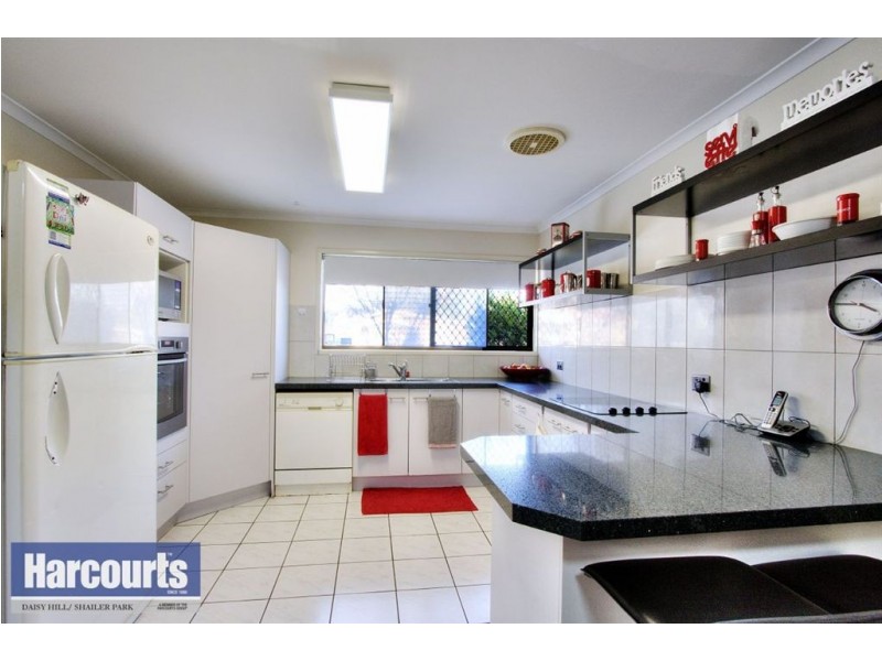 6 Caloola Drive, Springwood QLD 4127