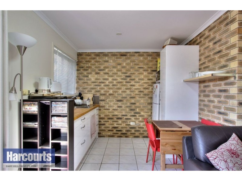 6 Caloola Drive, Springwood QLD 4127