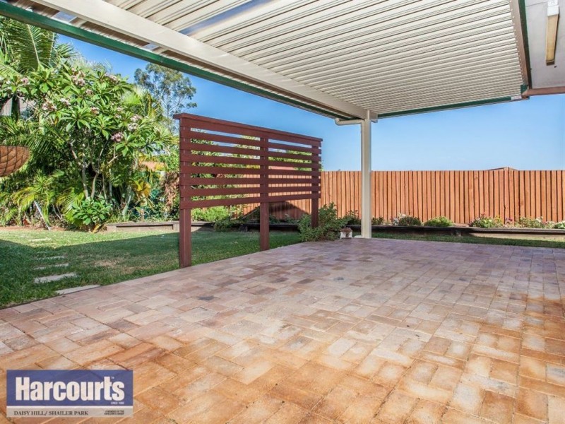 5 Trusan Place, Tanah Merah QLD 4128