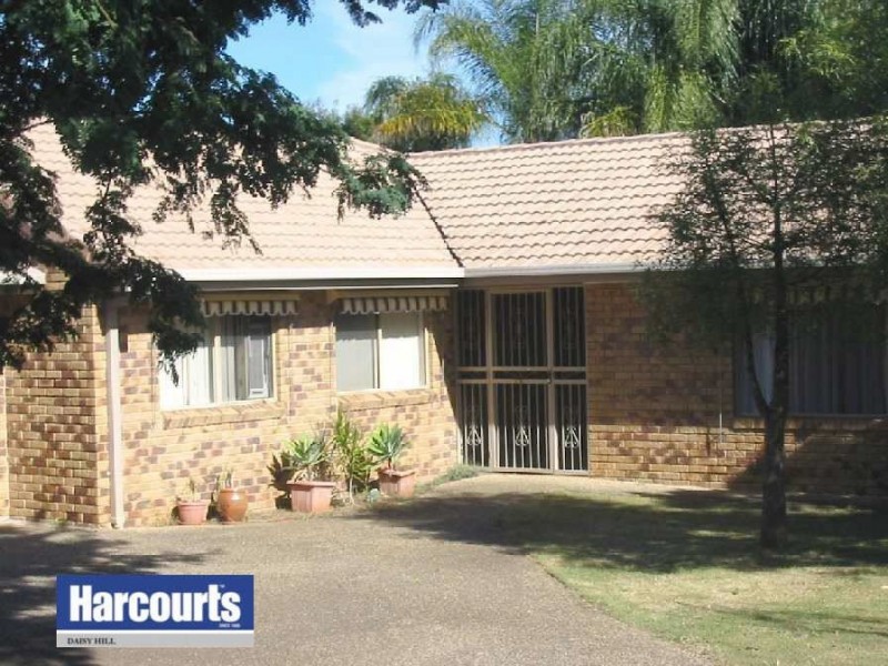 74 John Paul Drive, Daisy Hill QLD 4127