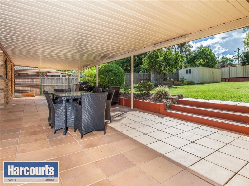 11 Oxley Circuit, Daisy Hill QLD 4127