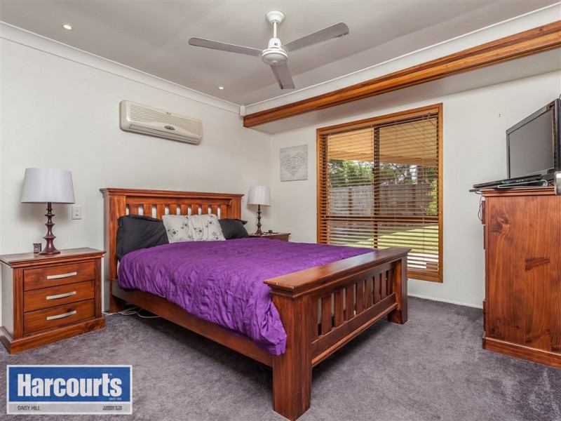 11 Oxley Circuit, Daisy Hill QLD 4127