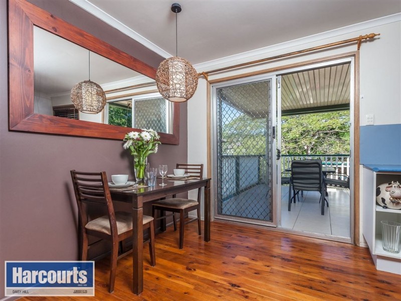 8 Dewar Drive, Loganholme QLD 4129