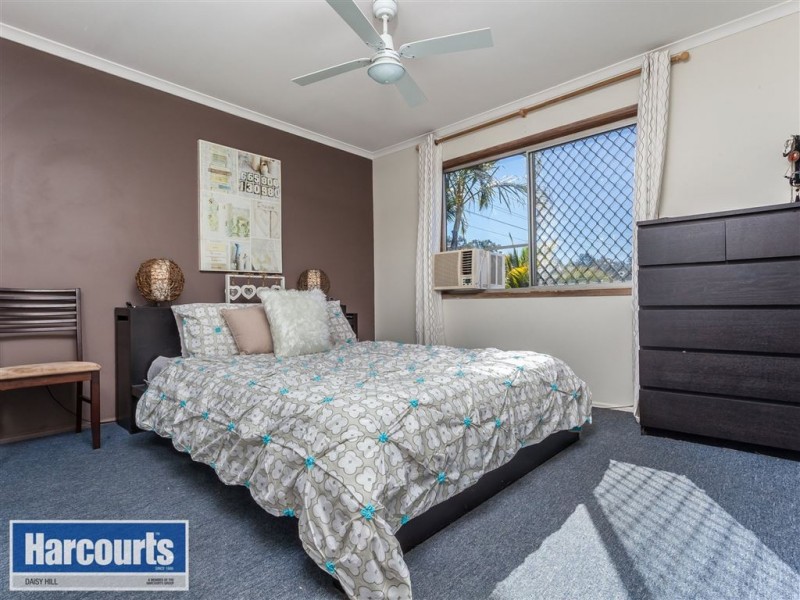 8 Dewar Drive, Loganholme QLD 4129