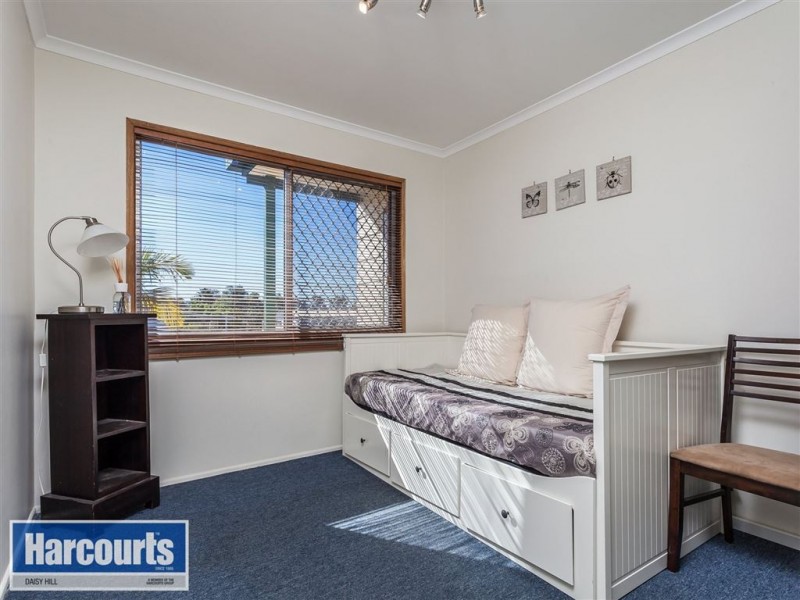 8 Dewar Drive, Loganholme QLD 4129