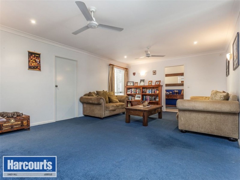 31 Lobelia Avenue, Daisy Hill QLD 4127