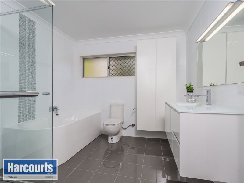 4 Lasandra Court, Shailer Park QLD 4128