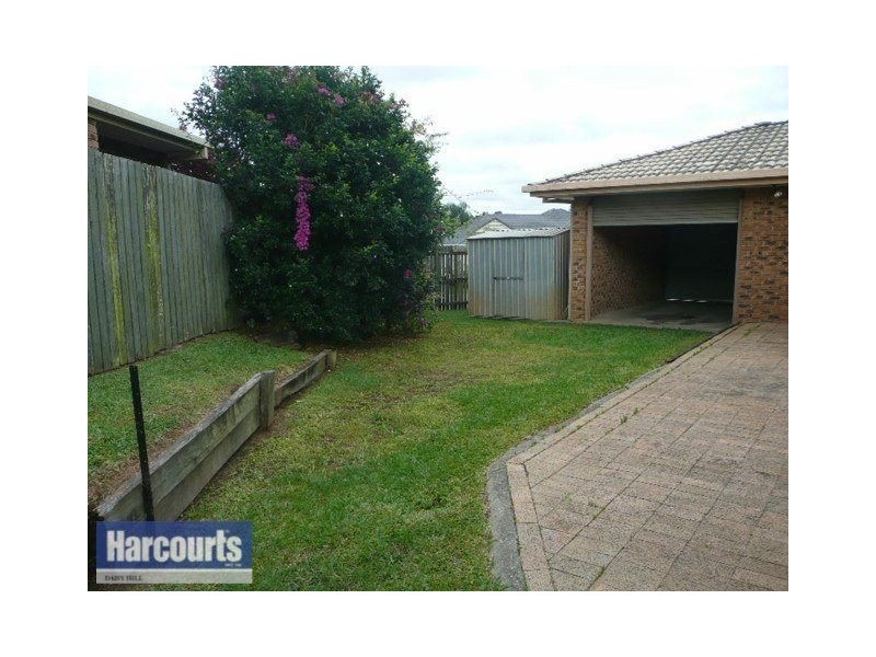 4 Lohr Court, Meadowbrook QLD 4131