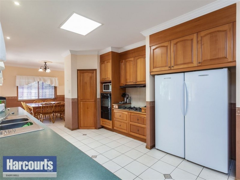 10 Oppermann, Meadowbrook QLD 4131