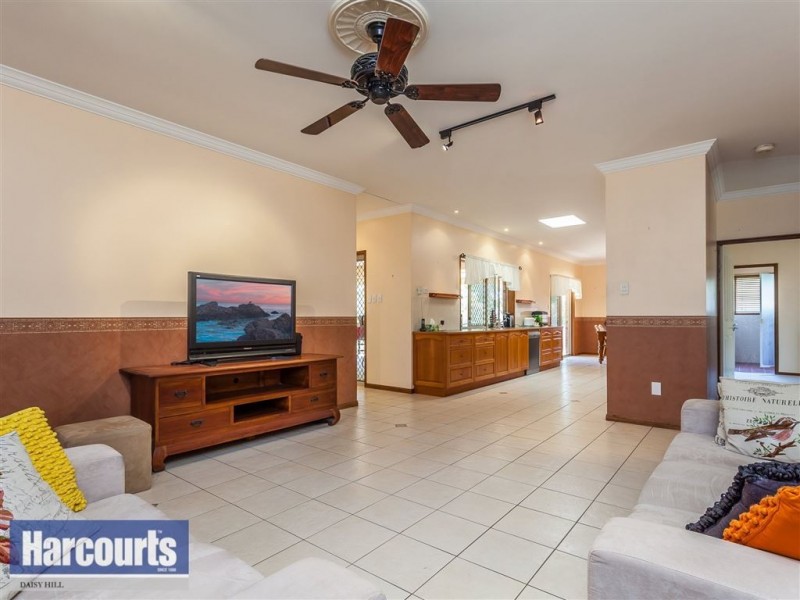 10 Oppermann, Meadowbrook QLD 4131