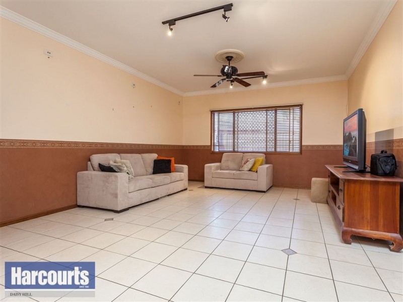 10 Oppermann, Meadowbrook QLD 4131
