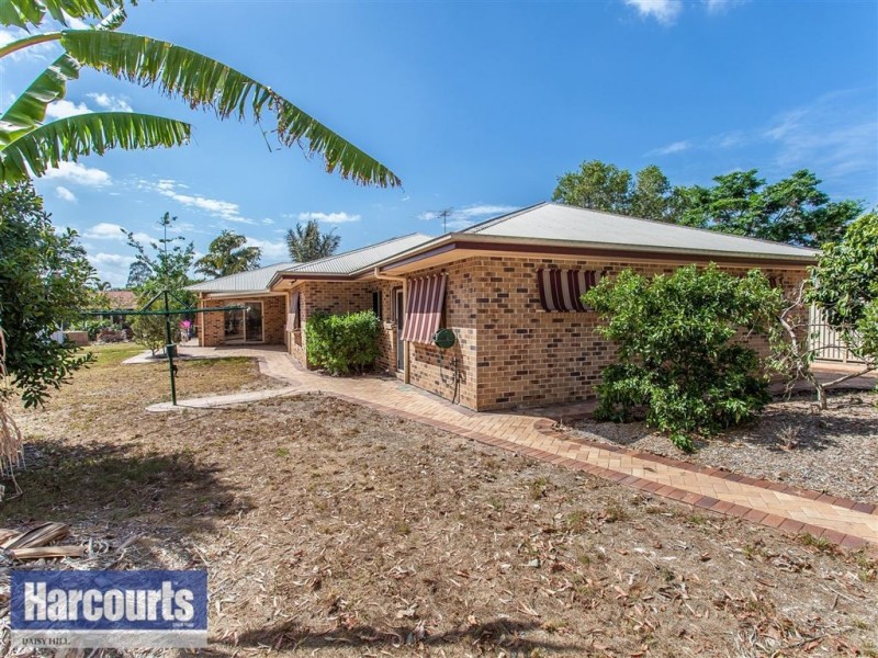 10 Oppermann, Meadowbrook QLD 4131