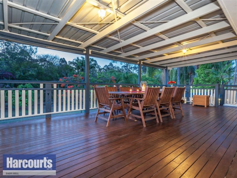 24 Coolcrest Street, Daisy Hill QLD 4127