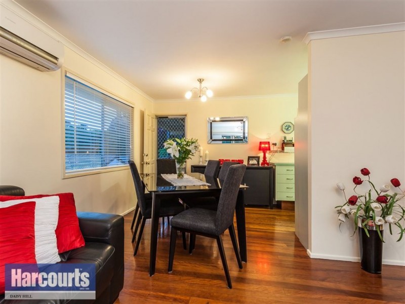 24 Coolcrest Street, Daisy Hill QLD 4127