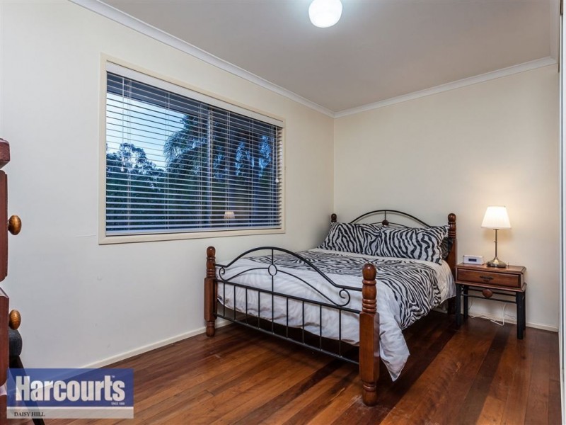 24 Coolcrest Street, Daisy Hill QLD 4127