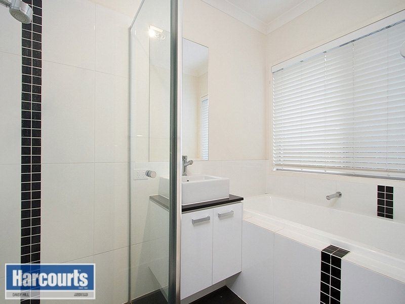 33 Frankland Avenue, Waterford QLD 4133