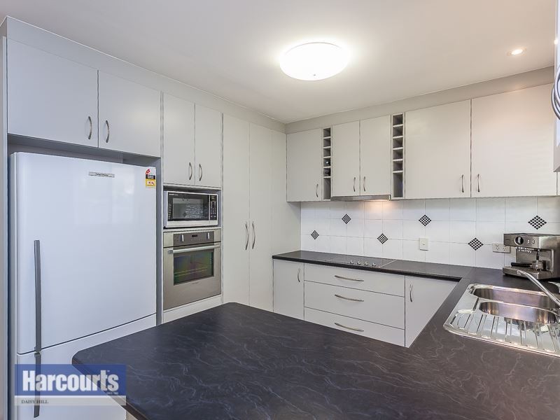 10 Village Drive, Daisy Hill QLD 4127
